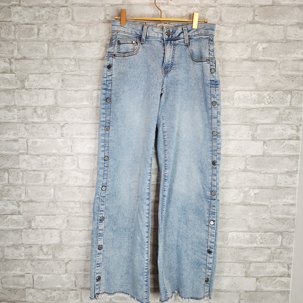 Love Trends Jeans Wide Leg Super Light Acid Wash Snap Side Accents Size 3